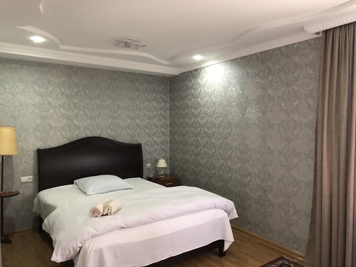 Guest House Tasunia Kutaiszi Kültér fotó